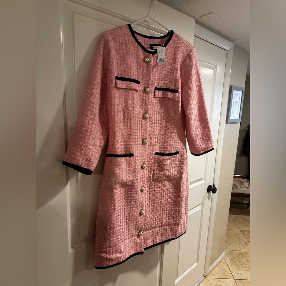 Alexia Admor Pink and Black Button-Down Dress